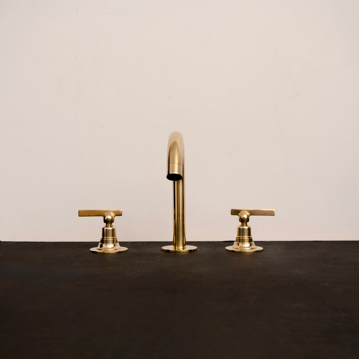 Vintage Unlacquered Brass Gooseneck Faucet – Deck-Mount Basin Tap – detail of gooseneck spout