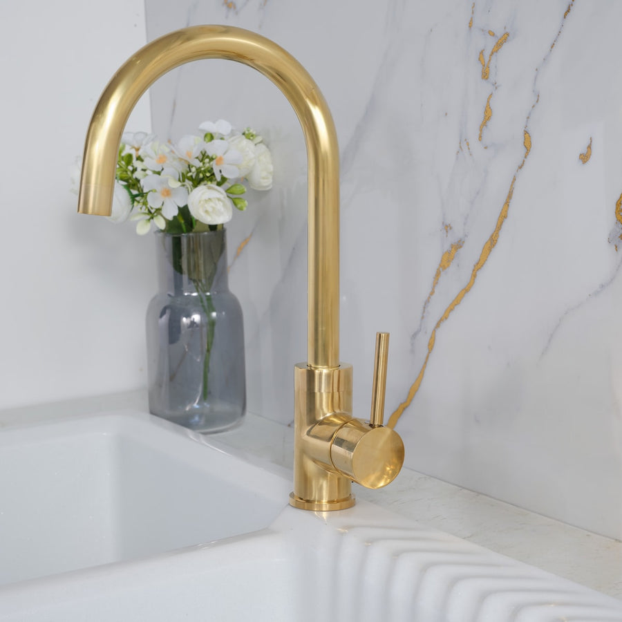 Salinas Kitchen Side Sprayer – Unlacquered Brass