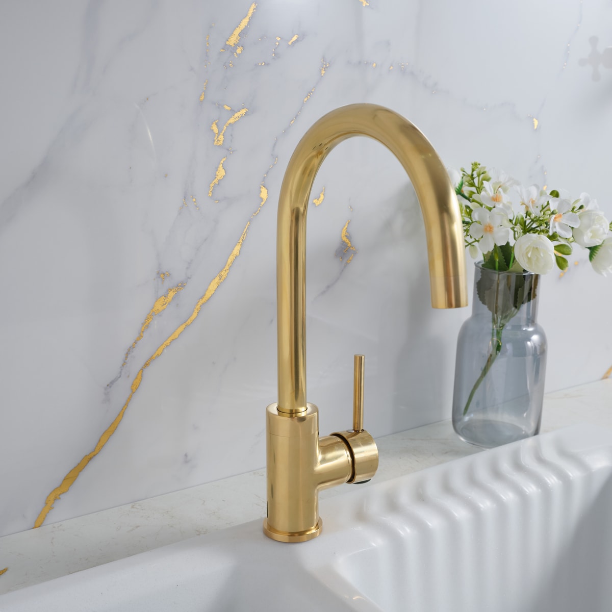 Salinas Kitchen Side Sprayer - installed in a modern kitchen