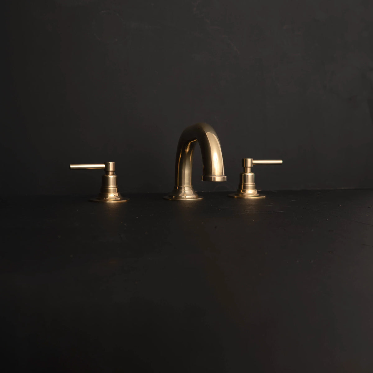Unlacquered Brass Widespread Sink Faucet – Two-Handle