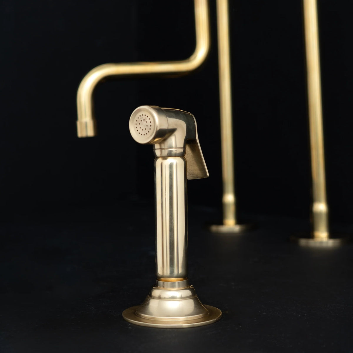 Downward S-Spout Kitchen Faucet – Two-Leg Brass, Countertop Mount – detail of two-leg base