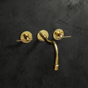 Unlacquered Brass Cobra Wall-Mount Faucet – Traditional Finish