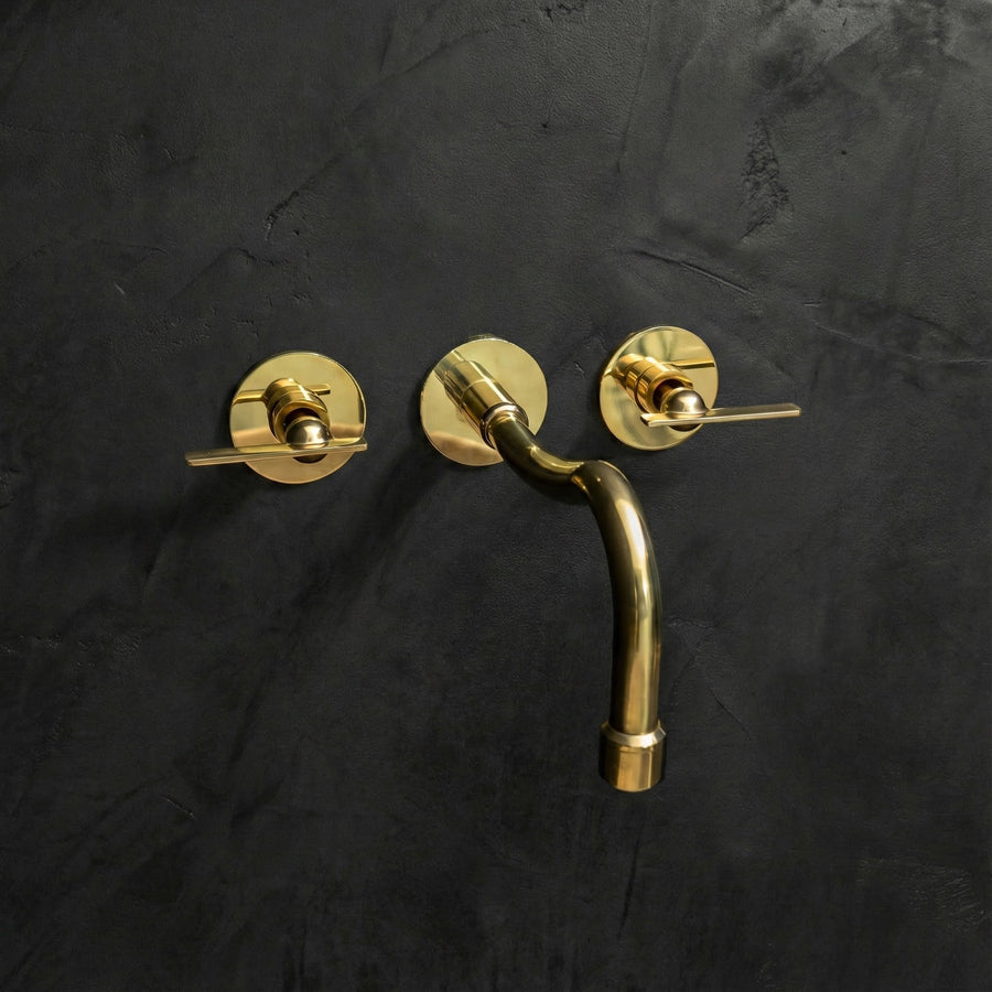 Unlacquered Brass Cobra Wall-Mount Faucet – Traditional Finish
