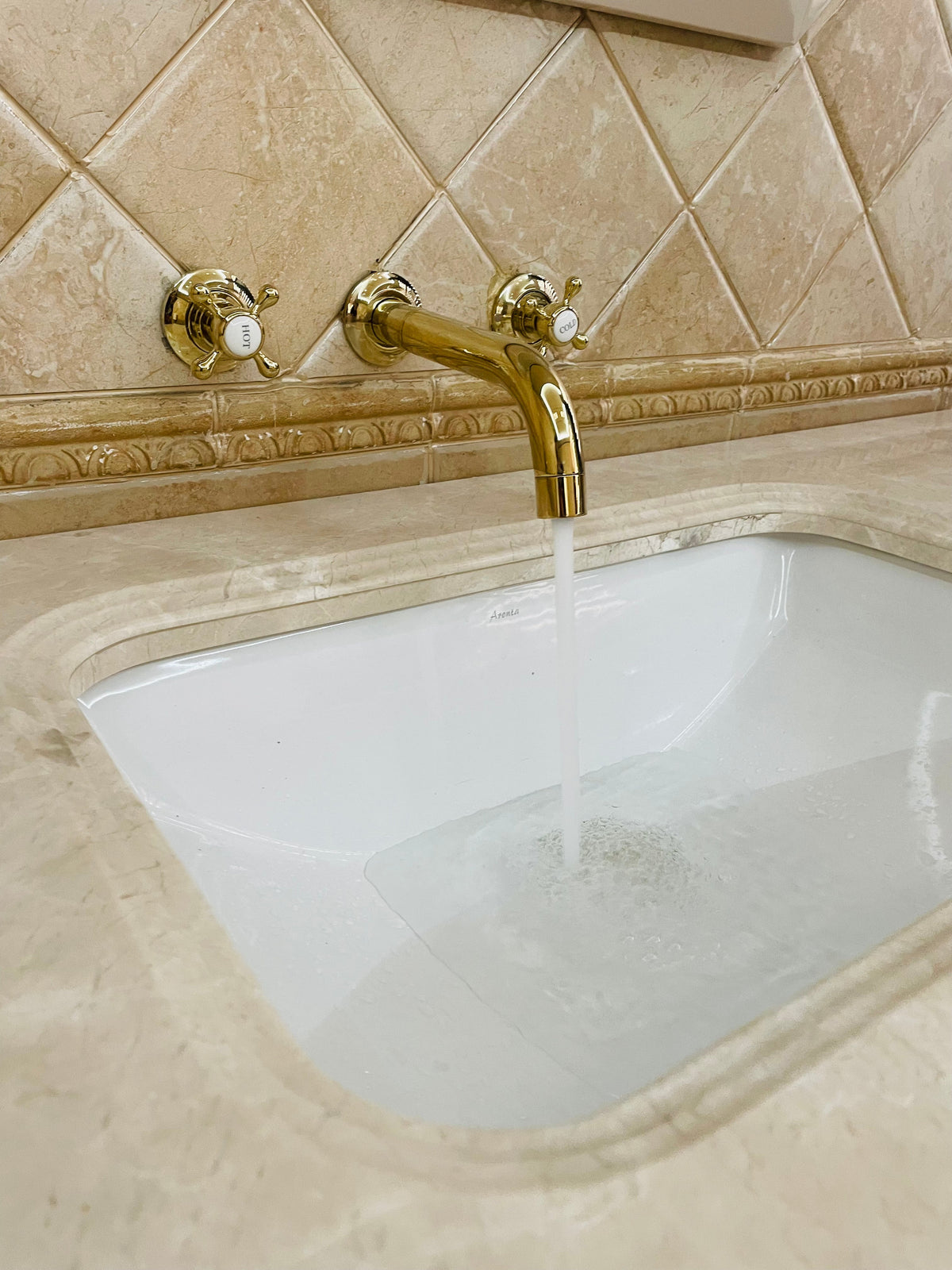 Unlacquered Brass Wall-Mount Faucet – Arcadia – detail of handle and finish