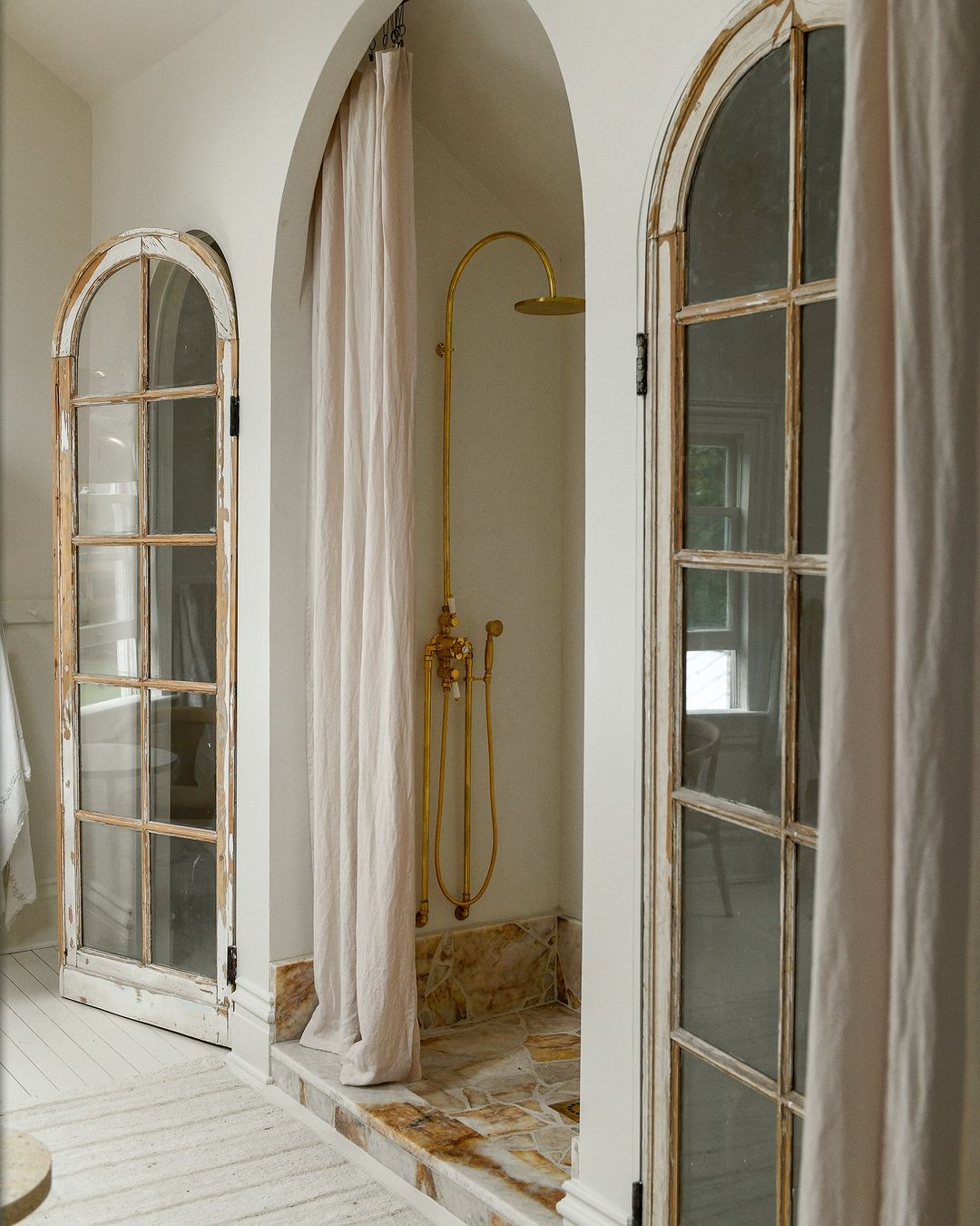 Unlacquered Brass Thermostatic Shower – Wall-Mounted System