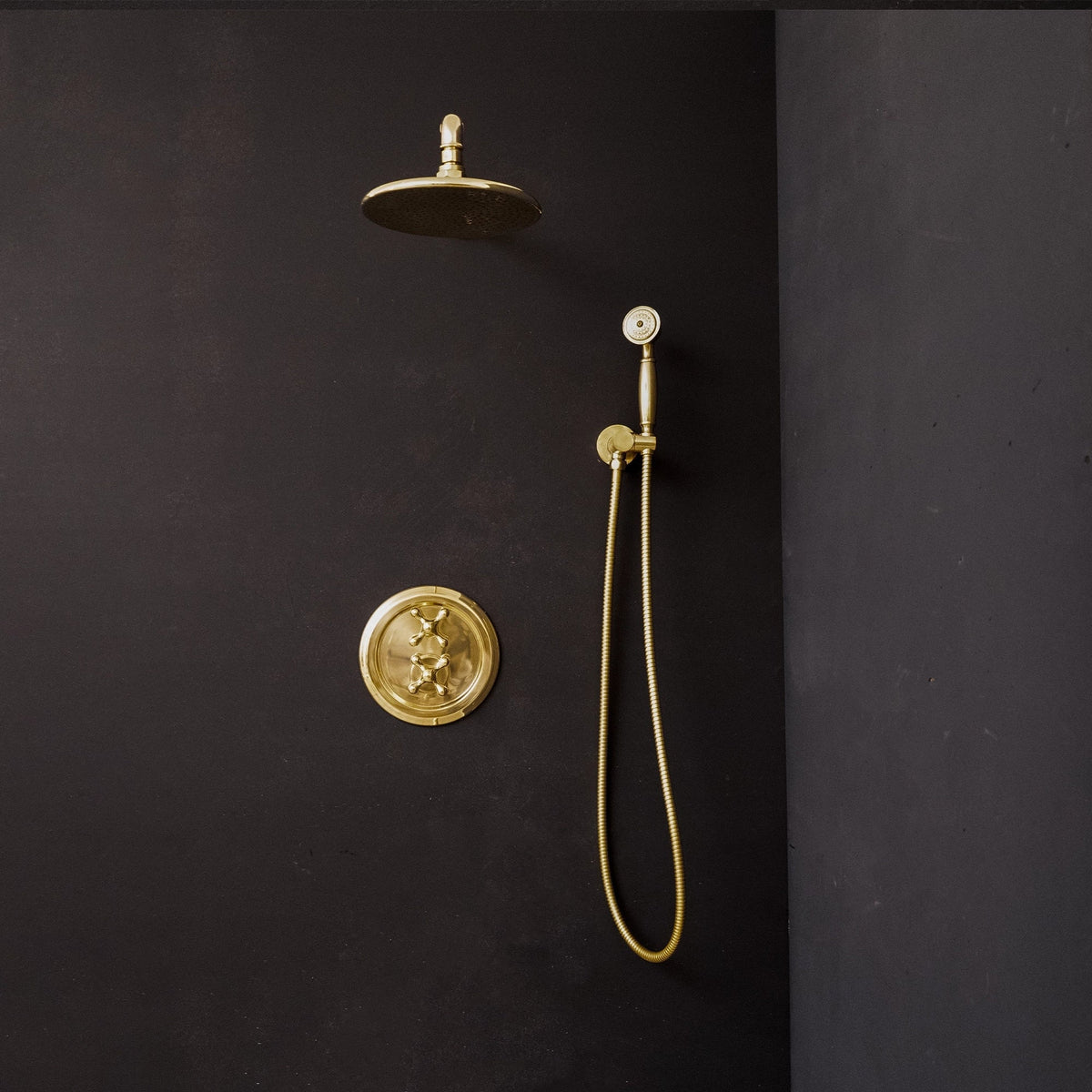 Solid Brass Thermostatic Shower System – Rain Head & Handheld – detail of finish