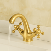Solid Brass Single-Hole Bathroom Faucet – Classic Cross Handles