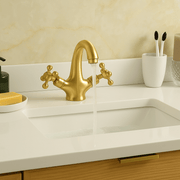 Solid Brass Single-Hole Bathroom Faucet – Classic Cross Handles