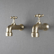 Engraved Unlacquered Brass Wall-Mounted Faucet – Heritage Design